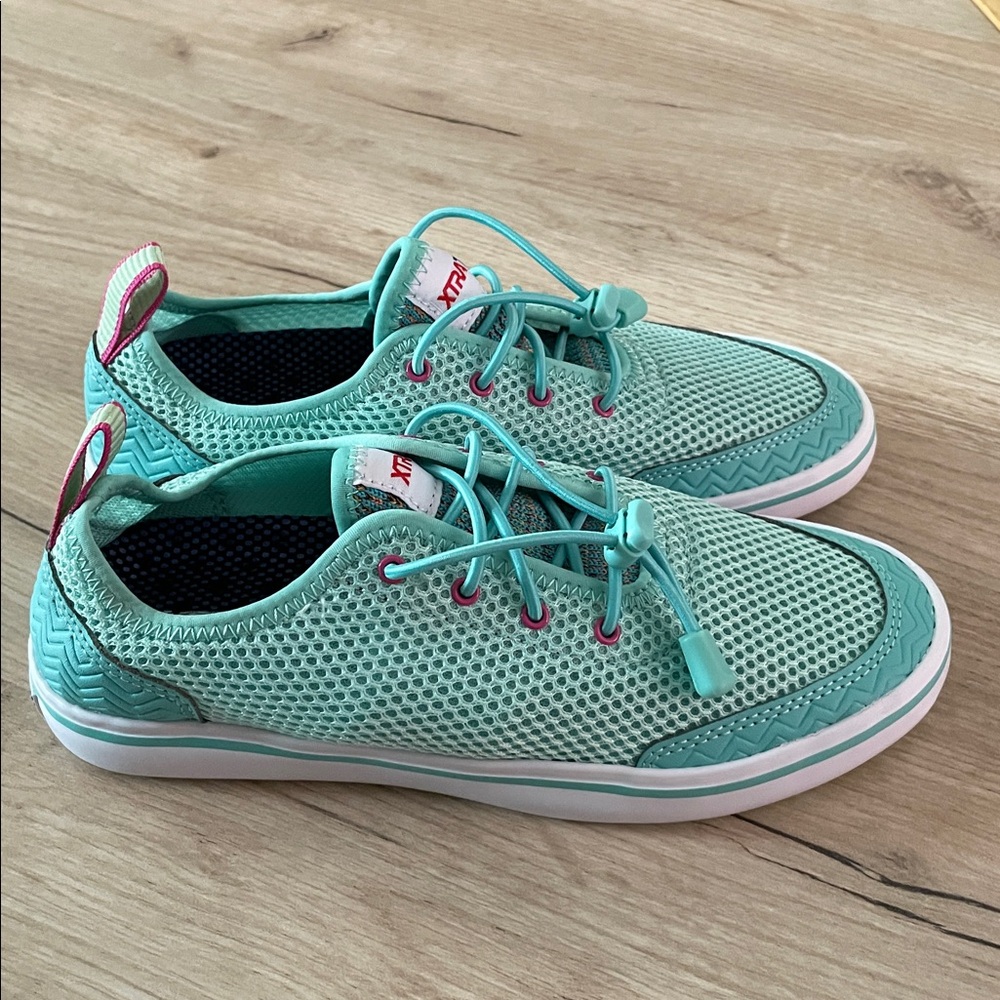 XTRATUF Women Size 7 Aqua Water Shoes Teal Quick Dry Slip On Beach - Picture 3 of 9